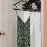 How to Build a Basic Capsule Wardrobe for Everyday Style